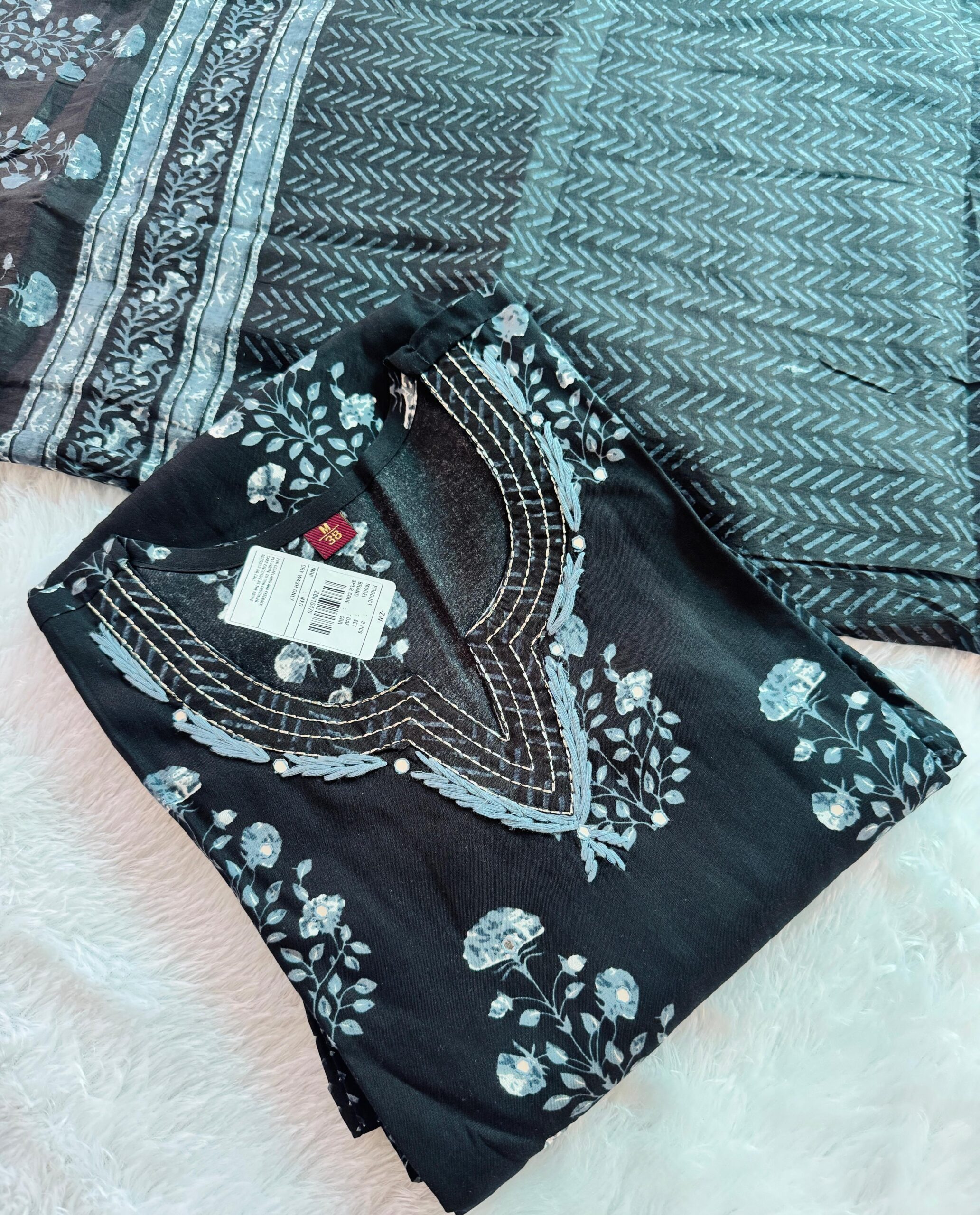 Black Kurti Set - Image 5