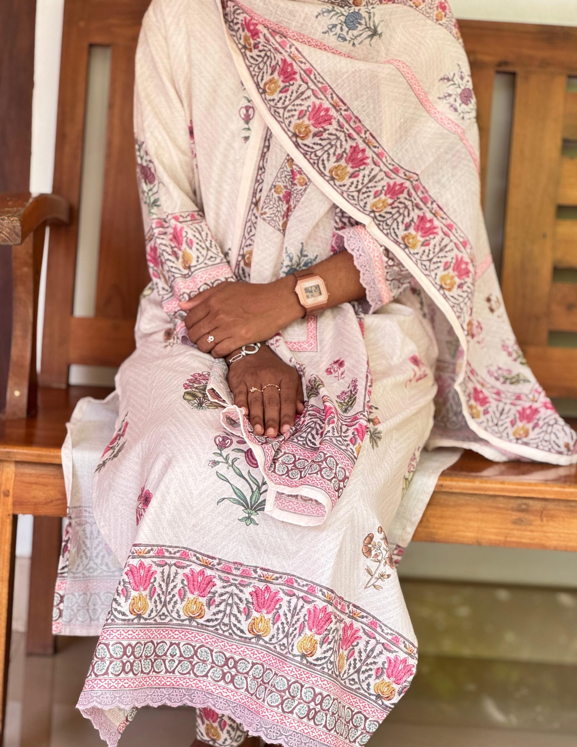 Crisp Off-White Suit - Image 4