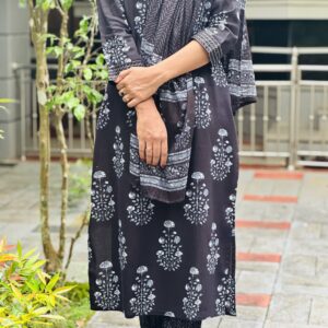 Black Kurti Set - Image 4