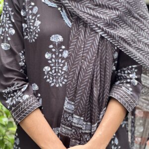 Black Kurti Set - Image 3